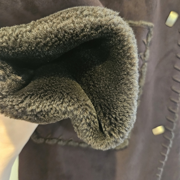 Shearling long coat. Size M. Real fur trim. - Picture 9 of 15